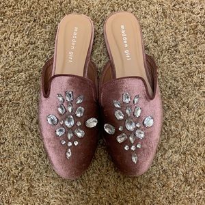 BLUSH SLIDES